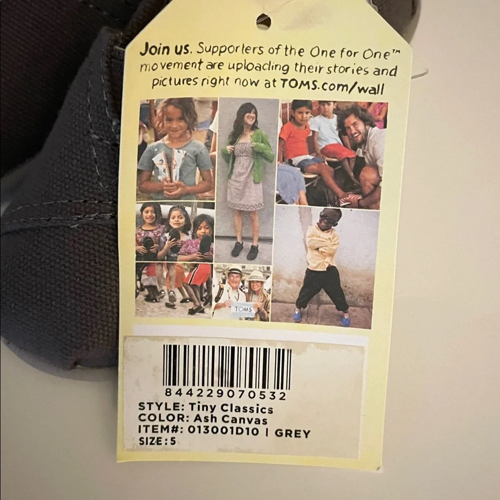 TOMS Kids gray Walker Shoes Tiny size 5
